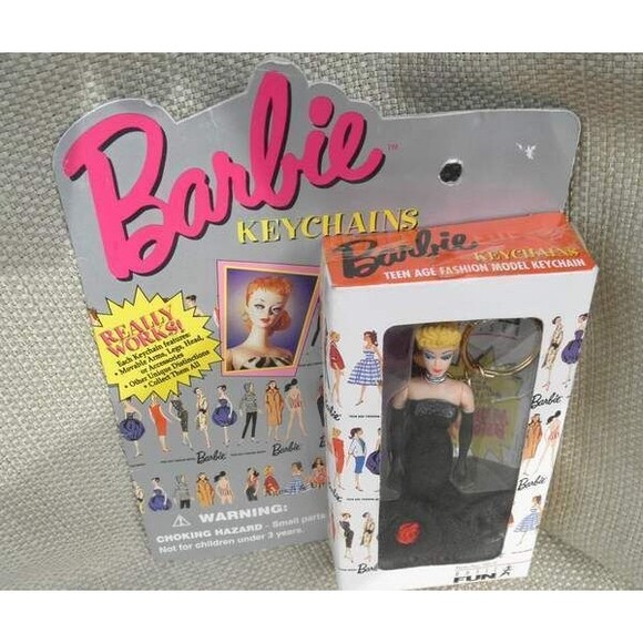 NEW 1995 VINTAGE, by BASIC FUN #701-0, BARBIE SOLO IN THE SPOTLIGHT KEYCHAIN - Picture 1 of 11